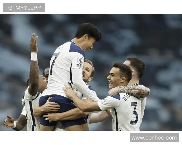 切尔西女足与热刺女足激战正酣谁能在英超赛场上笑到最后