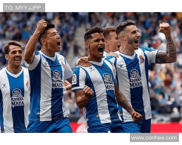 切尔西与埃佛顿历史交锋战绩分析及近期表现对比