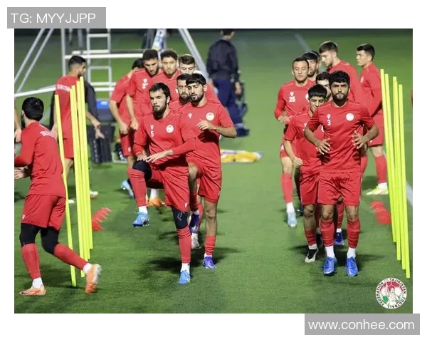 塔吉克斯坦男足迎战印度队力争在友谊赛中取得胜利