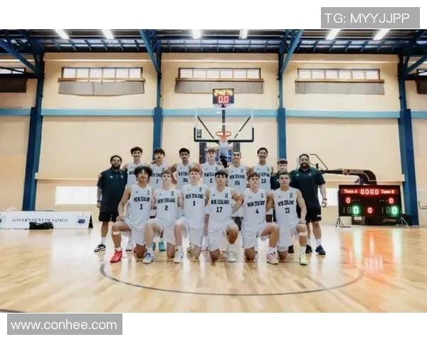 中国U18青年队迎战新西兰队力争胜利展现青春风采与足球实力