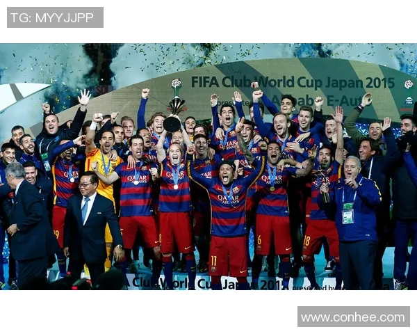 巅峰巴萨与巅峰米兰的对决谁能称霸足球历史的巅峰之战 巅峰巴萨与巅峰米兰的对决谁能称霸足球历史的巅峰之战