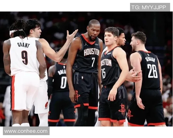 火箭队与开拓者精彩对决回顾2018年12月12日赛场瞬间与精彩表现分析